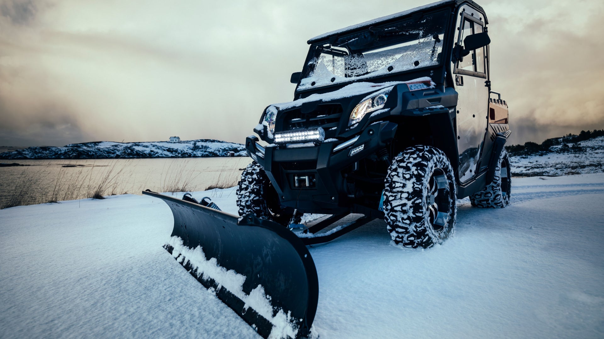 Choosing the Perfect Snow Plow Blade: KFI Pro Poly, Steel, and Flex Co –  Lionparts Powersports