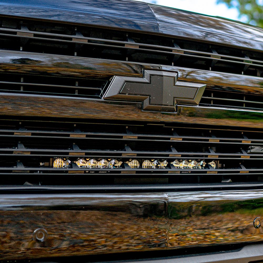 Baja Designs Lower Grille Light Bar Kit 20 inch S8 Series Driving/Combo Pattern Clear Lens 447519