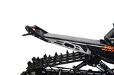 Parachoques trasero Straightline Hide 'N' Go de 163-165" con túnel SLASH - Mango negro, placas sin rematar, parachoques con almacenamiento integrado