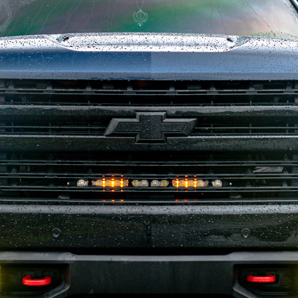 Baja Designs Lower Grille Light Bar Kit 20 inch S8 Series Driving/Combo Pattern Clear Lens 447519