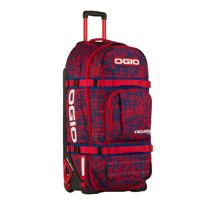 Wheeled Travel Bag With Boot Bag