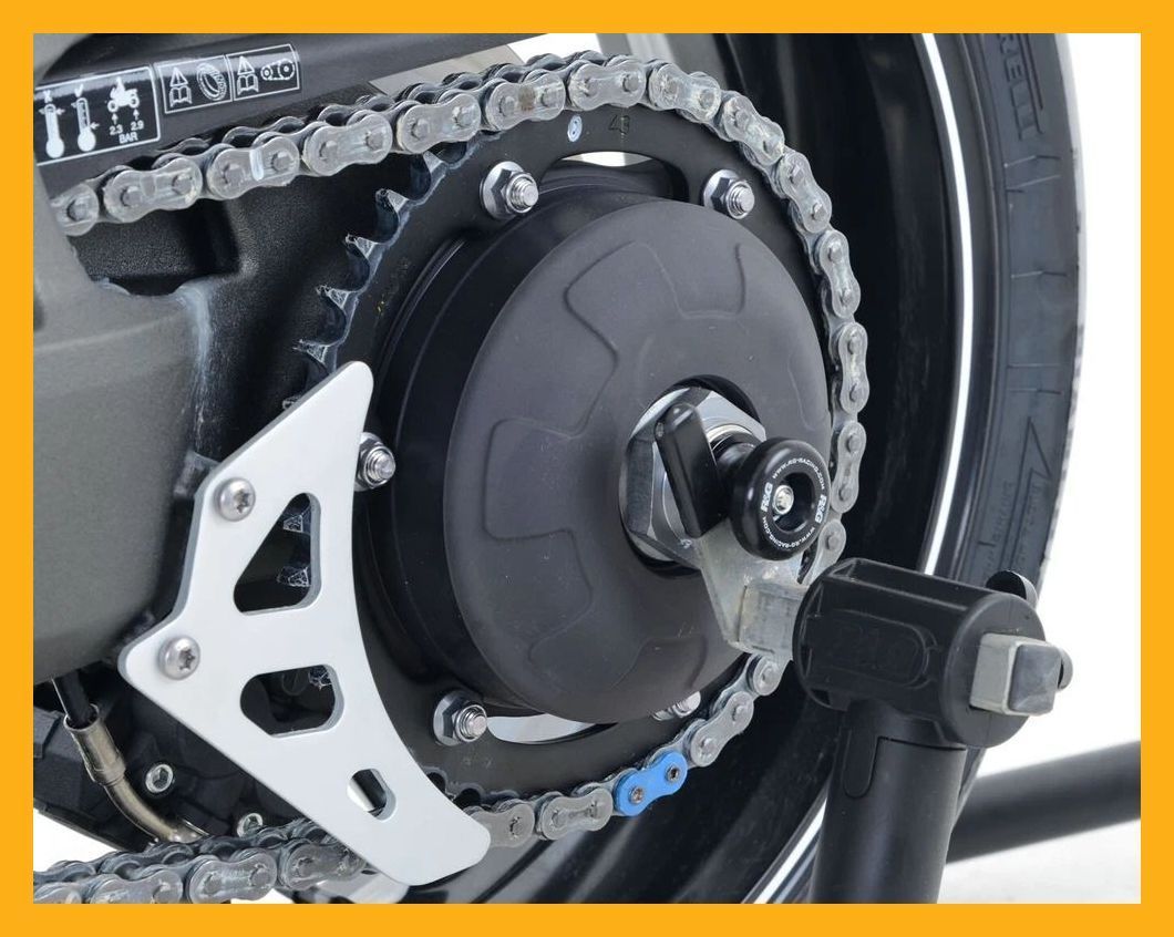 R&G Spool Style Rear Axle Sliders / Protectors For Triumph Speed Triple / R / S