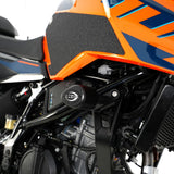 Protectores anticolisión estilo aerodinámico negros R&G Racing para KTM 125 Duke 2024-2025