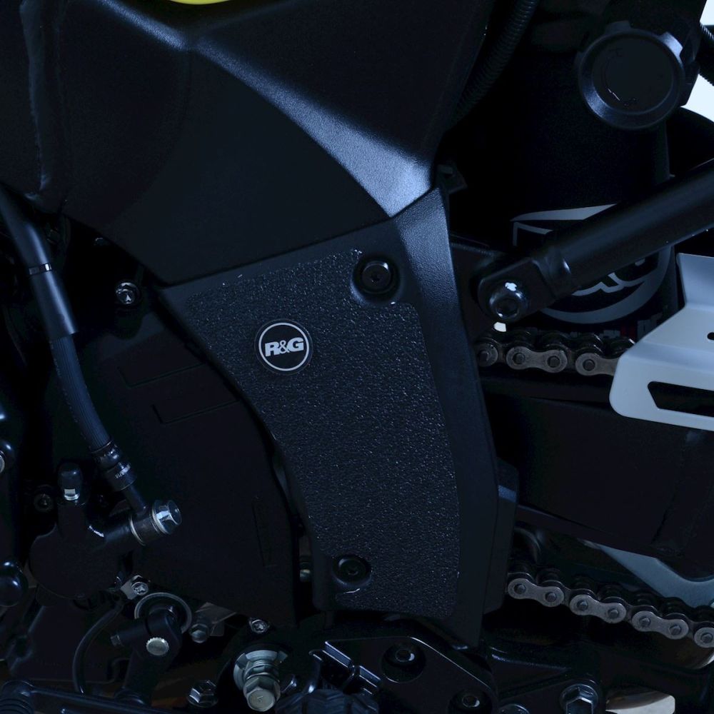R&G Racing Black Boot Guard Kit For 2020-2022 Suzuki Vstrom 1050 DL1050