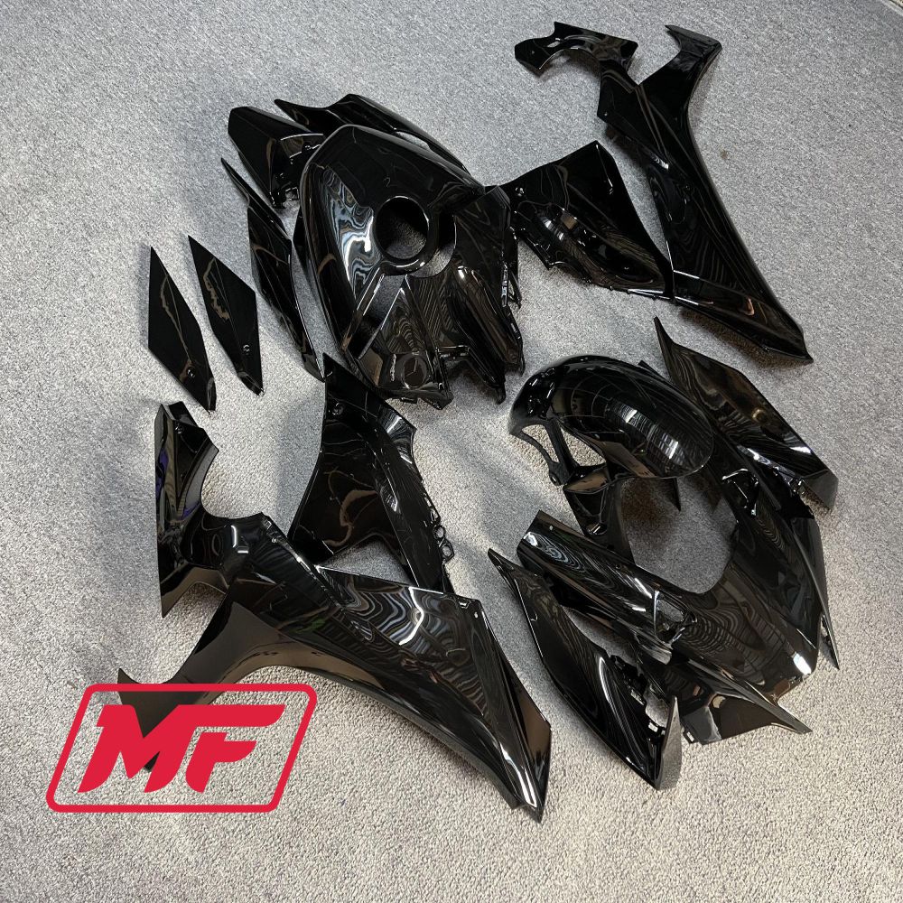 Monster Fairings Full Kit Yamaha YZF R1 20-24 Gloss Black + Windshield + Gas Tank Cover