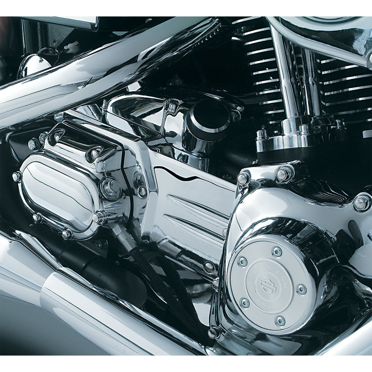 New Harley-Davidson FXDWG2 CVO Dyna 2001Transmission Shroud by Kuryakyn