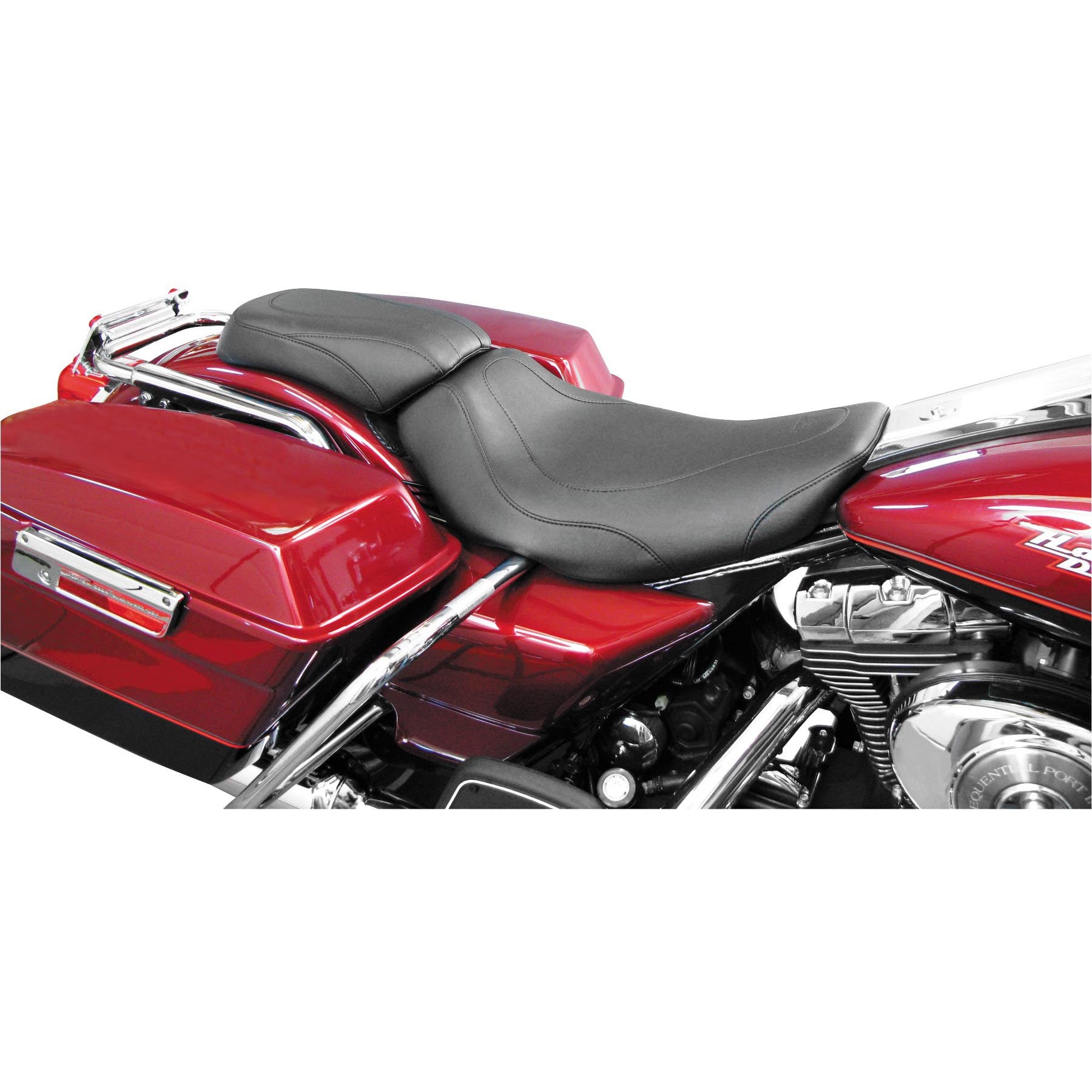 Harley-Davidson FLHX Street Glide 2006-2007 Tripper Solo Seat by Mustang